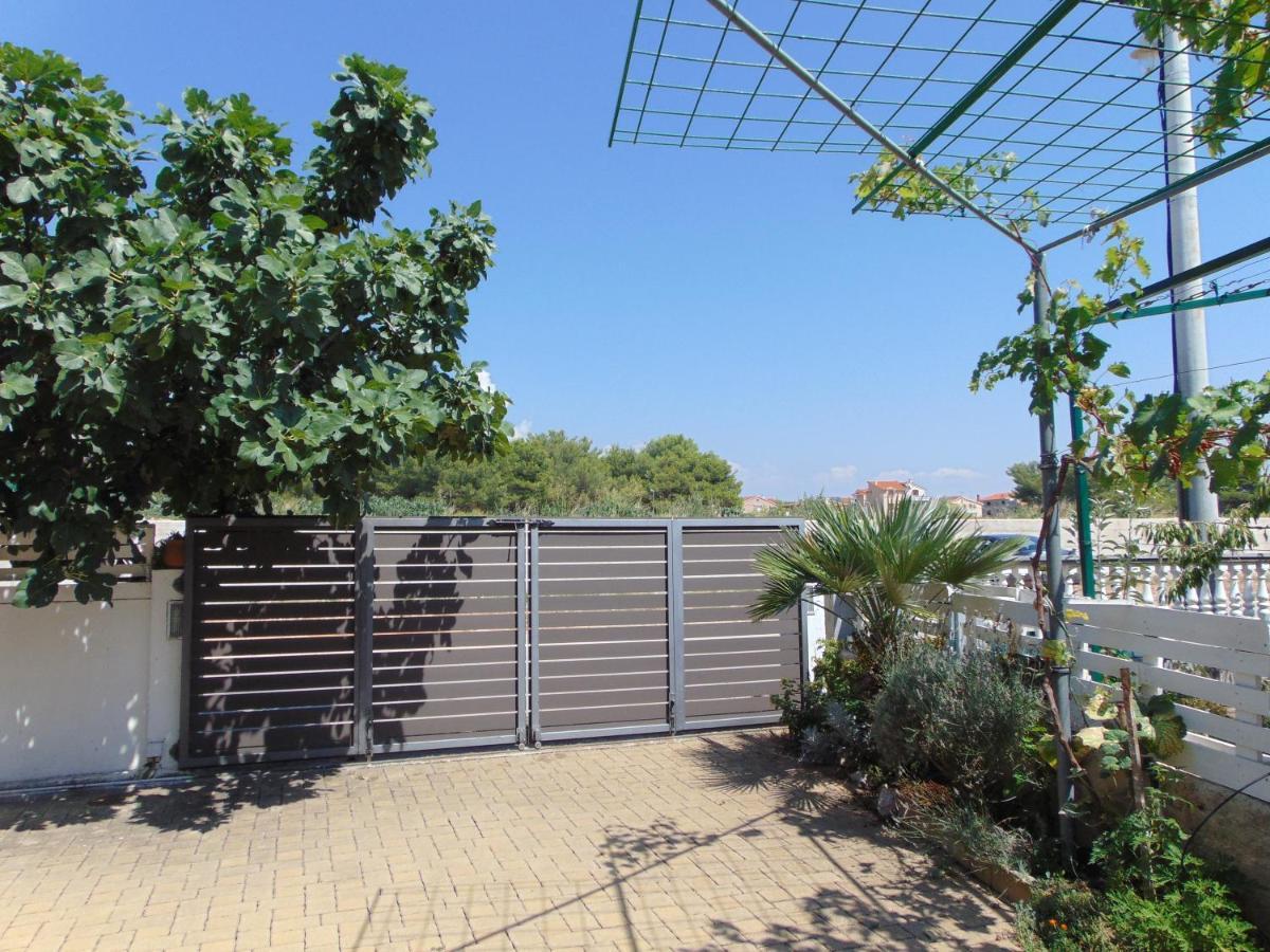 Apartments Petra Биоград на Мору Екстериор снимка