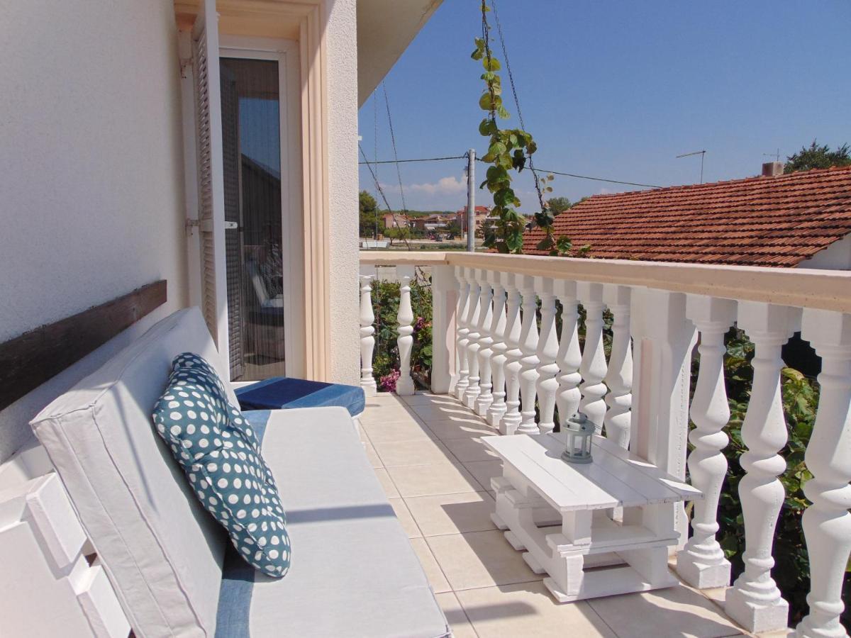 Apartments Petra Биоград на Мору Екстериор снимка